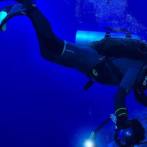 Deep Dive Dubai Indoor Scuba Diving