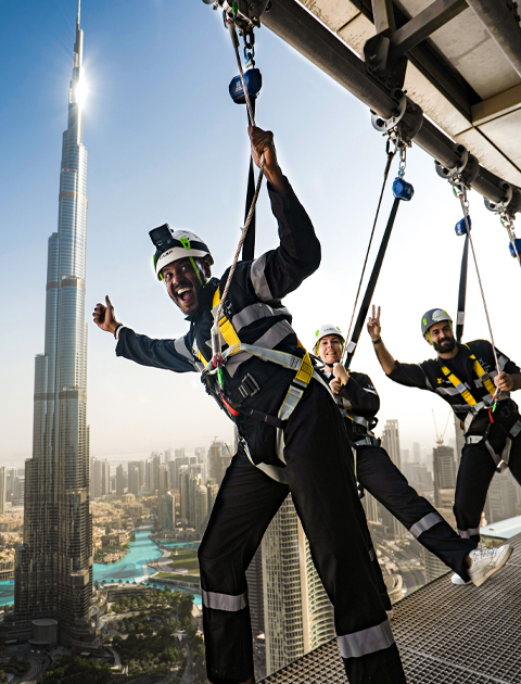 Edge Walk – Sky Views Dubai