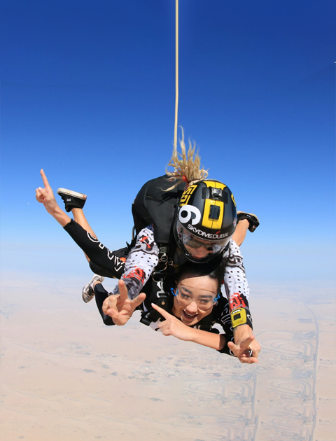 Skydive Dubai – Desert drop zone Experience